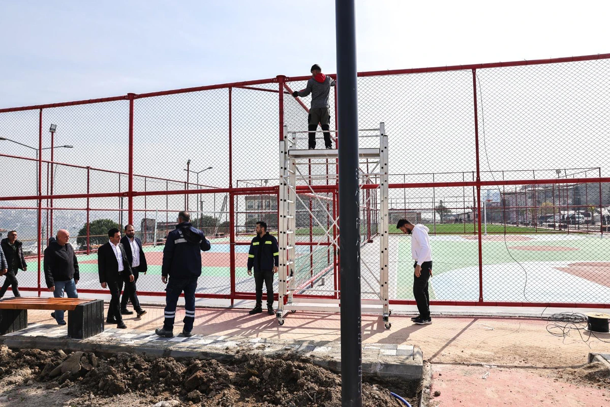 BayraklÄ±âda Ferdi Zeyrek Spor Kompleksiânde ÃalÄ±Åmalar Sona YaklaÅtÄ± (6)-1773148161730.webp